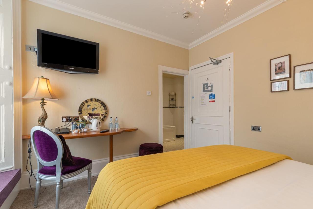 Hotel Plas Hyfryd Narberth Exterior foto